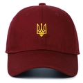 Burgunderrote Baumwoll-Basecap mit gelb gesticktem Wappen der Ukraine Dreizack-Logo - Unstrukturierte Krone Weinrot