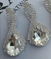 Élégantes boucles d'oreilles à pompon argenté avec strass brillants et pierre en poire - Style Strass Long Argent (DTE1316605S-W)