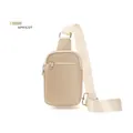 Minimalistische Herren-Brusttasche in Apricot mit feiner Narbenstruktur und Trageriemen - Aprikose