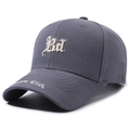 Gorra de béisbol gris oscuro con bordado Bd y texto Dream Club en el lateral - Ajustable / Gris