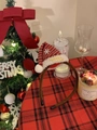 Dettaglio del cerchietto con mini cappello di Babbo Natale a righe rosse e scritta oro - 1# Fascia di Natale - Cappello Rosso