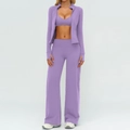 Driedelige yoga-set met ritsjack, crop top en wijde broek in een lichtpaarse kleur - S / Jas+Bh+Wijde Pijpen—Sering
