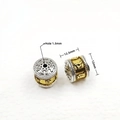 Perle tibétaine en argent 12mm avec relief mantra doré et trou 1,5mm pour bijoux - Perle d'Espacement Motif Relief en Tonneau (N° 6) / Diamètre 12mm/Longueur 12,5mm/Trou 1,5mm / Bicolore Or et Argent
