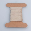 Cinta de terciopelo de doble cara beige claro de 1cm envuelta en soporte de cartón - Estilo de tarjeta de papel pequeña (21#) / Piel Profunda