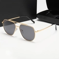 Gafas de sol de aviador polarizadas con montura dorada y lentes gris oscuro en caja - Montura Dorada Lentes Gris Negro (Polarizadas)