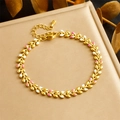 Bracelet chaîne en acier doré avec feuilles de blé en émail rose et blanc - Feuille Rose et Blanche (B1419)
