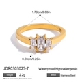 Detailed specs of 18K gold-plated stainless steel ring with three rectangular cubic zirconias - US 6 / Rectangle Three Stone Style (JDR0303025)