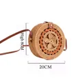 Borsa a tracolla rotonda in rattan di Bali marrone con motivo floreale e diametro 20cm - Borsa con fibbia in pelle a motivo grande 20*8cm