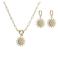 Détails de l'ensemble bijoux tournesol doré avec zircone et chaîne trombone - Ensemble Or