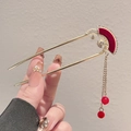 Épingle à cheveux dorée en U avec éventail en velours rouge et franges à perles - Épingle à cheveux en U éventail floqué doré