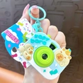Mignon porte-clés appareil photo Capybara bleu et vert avec pendentif en gomme souple - Caméra Projecteur Kapibala - Vert