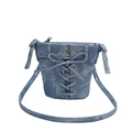 Sac bandoulière en denim délavé bleu clair avec boucle de ceinture et lacets croisés - Bleu