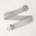 Ceinture élastique grise pour femme avec boucle florale en métal argenté en forme de S - Gris