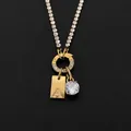 14K vergulde roestvrijstalen ketting met letter A en een glanzende strass hanger - Goud / Letter A