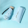 Mini ombrello piatto azzurro a 5 pieghe con custodia coordinata e protezione solare UPF 50+ - Celeste