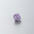 Pendiente de titanio para cartílago con una circona morada redonda en engaste de cuatro garras - Azul-Púrpura