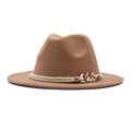 Chapeau fedora marron clair à large bord avec élégante chaîne dorée décorative - M (56-58cm) / Chameau