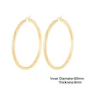 Klassische goldene 60mm Creolen, 4mm dick, hochglanzpoliert für einen modernen Look - Innendurchmesser: 60mm / Dicke: 4mm