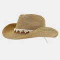 Detail eines breitkrempigen Stroh-Cowboyhuts mit dekorativem Seilband für den Sonnenschutz - Gold