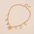 Collana in acciaio inossidabile dorato con perle e ciondoli a farfalla su sfondo beige - 3# Stile Pendente Fiocco
