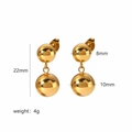Detailansicht der 18K vergoldeten Edelstahl-Ohrringe mit doppelten Kugelmaßen - Doppelkugel-Hänger (TE6168) / 18K-Gold