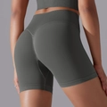 Short de yoga sans couture gris foncé à taille haute avec effet liftant pour le sport - Gris foncé