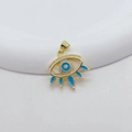 Detailaufnahme des goldenen Evil Eye Anhängers mit Türkis-Emaille und Zirkonia-Steinen - Stil 1-Türkis Quaste Auge