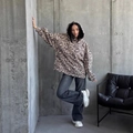 Felpa con cappuccio oversize in pile leopardato da donna con design a spalla cadente - S / Leopardo Beige Marrone