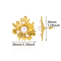 Dettaglio degli orecchini a girasole con perle dorate e indicazione delle dimensioni - Stile Perla di Girasole Radiante (E5185)