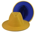 Dettaglio del cappello fedora con interno a contrasto blu e giallo ed etichetta in cotone - Bambini 54-55cm / Giallo/Blu