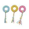 Détail de trois anneaux de dentition pour chiens en caoutchouc avec cordes en coton tressé - Cercle Empreinte avec Bande de Tissu