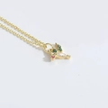 Collier doré avec pendentif ours et pierres précieuses multicolores marquises - Oiseau en Zirconia Coloré (XL3221-6)