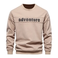 Sudadera de hombre beige con cuello redondo y estampado de aventura en mezcla de algodón - S / Caqui