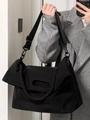 Sac messager noir en nylon avec décor de corde tressée et bandoulière réglable - Nylon Noir Avec Bandoulière Noire