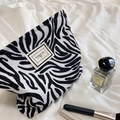 Pochette trucchi in velluto a coste zebrato con etichetta e strisce bianche e nere - Zebra Print
