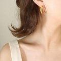 Elegantes pendientes de aro gruesos en forma de C bañados en oro de 18 quilates para mujer - Grande / Dorado