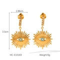 Detalle de pendientes de ojo turco en oro de 18k con medidas 1,98 cm por 3,3 cm - Estilo de Ojo Turco Sol Dorado (HC-E10183)