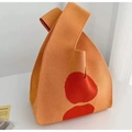 Borsa a mano lavorata a maglia arancione per regali autunnali con motivo a mela rossa - Motivo Mela