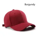 Classic burgundy baseball cap in premium cotton with adjustable strap and curved brim - Adjustable / Burgundy