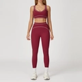 Ensemble de yoga deux pièces rouge foncé avec coutures contrastées blanches et legging haut - S / Haut Et Bas / Rouge Cerise