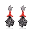 Detailopname van Halloween spook oorbellen met glittertextuur en rode heksenhoed - Pentagram Tovernaarshoed Geest Stijl (CE00326)