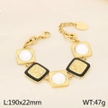 Bracciale a catena dorata con ciondoli quadrati in cristallo e motivi a spirale neri - Oro (KB187288-GC)