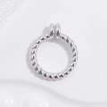 Connettore tondo per ciondolo in argento S925 con trama a corda ritorta su bianco - 6mm / Oro Bianco Corda Intrecciata 6mm