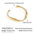 Detaillierte Größentabelle für unregelmäßige goldene Edelstahl-Manschette mit 5,53cm Durchmesser - Gold (YYBL023081-G)