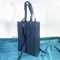 Sacchetto regalo verticale blu navy con manici in gros-grain, altezza 190 mm e larghezza 128 mm - Borsa