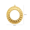 Dettaglio del ciondolo rotondo in oro 14K con dimensioni indicate di 30mm x 25mm - P7-Trama Spazzolata Opaca