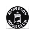 Ronde emaille badge in donkere punkstijl met Slow Burn Book Club kaarsontwerp - Brandende Kaars (xz9841)