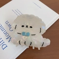 Süße Hunde-Haarklammer aus schillerndem Acetat mit blauer Schleife und Glitzerstein - 7.5cm / Weiß