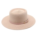 Dettaglio di cappello in paglia a trama fitta con cinturino in pelle e fibbia d'oro - M (56-58cm) / Rosa