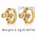Vista dettagliata di orecchini in oro 18K con ciondoli a cuore e stella in zircone colorato - Orecchini Multicolore Con Ciondolo Cuore Stella